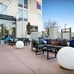 Aloft Phoenix Airport